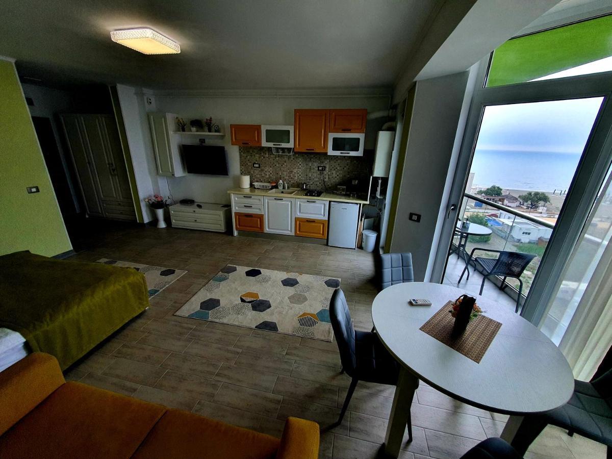 Alezzi Majestic Apartments 115 Năvodari Buitenkant foto